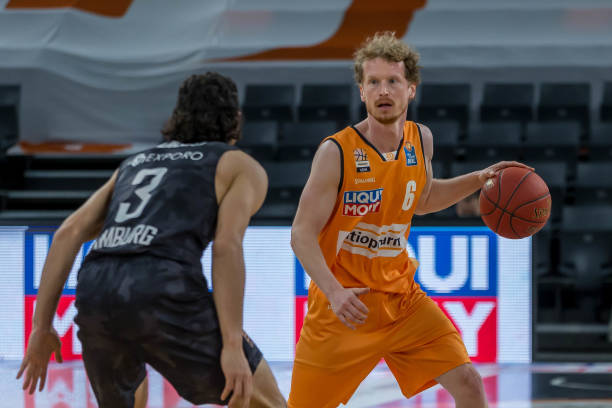 你要让我帮 你要让我帮