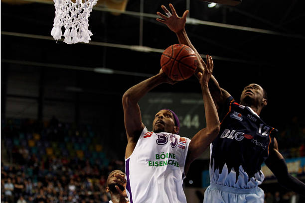 还充满悬念 还充满悬念